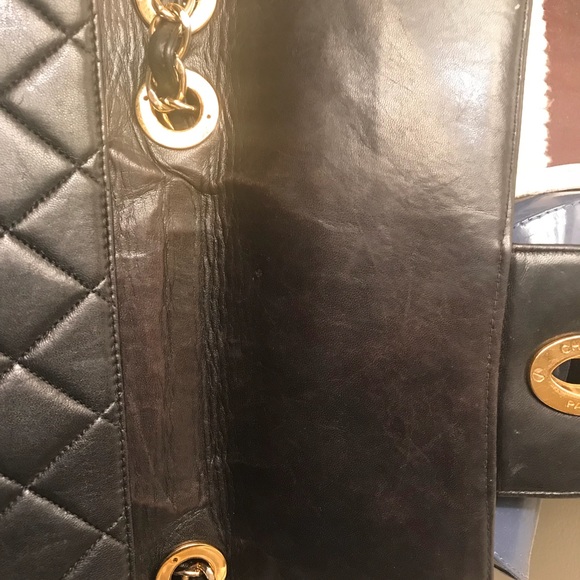(SOLD)CHANEL authentic handbag - Picture 7 of 8